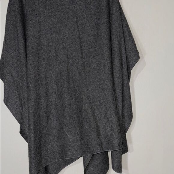 Gray and Black Poncho Sweater with Cape Sleeves - Picture 10 of 12